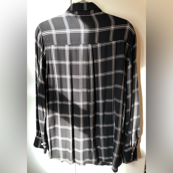 Old Navy button down tunic shirts, lot of 2 size L. EUC. - Picture 5 of 6